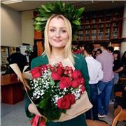 Ragazza laureata in ingegneria impartisce ripetizioni di matematica, fisica, biologia e chimica